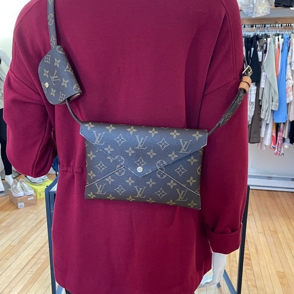 New Louis Vuitton Large kirigami ,change purse , strap & insert . - Picture 11 of 16